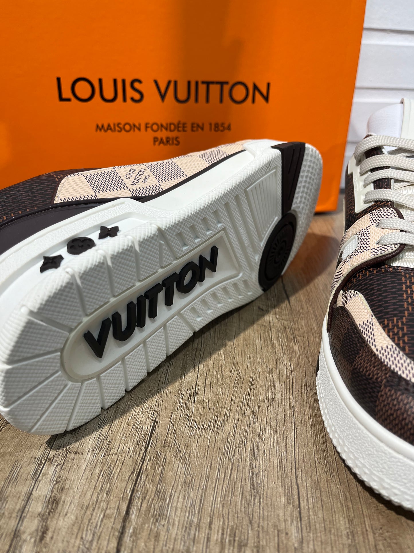 Lv Trainer Sneakers Brown/Azur Damier