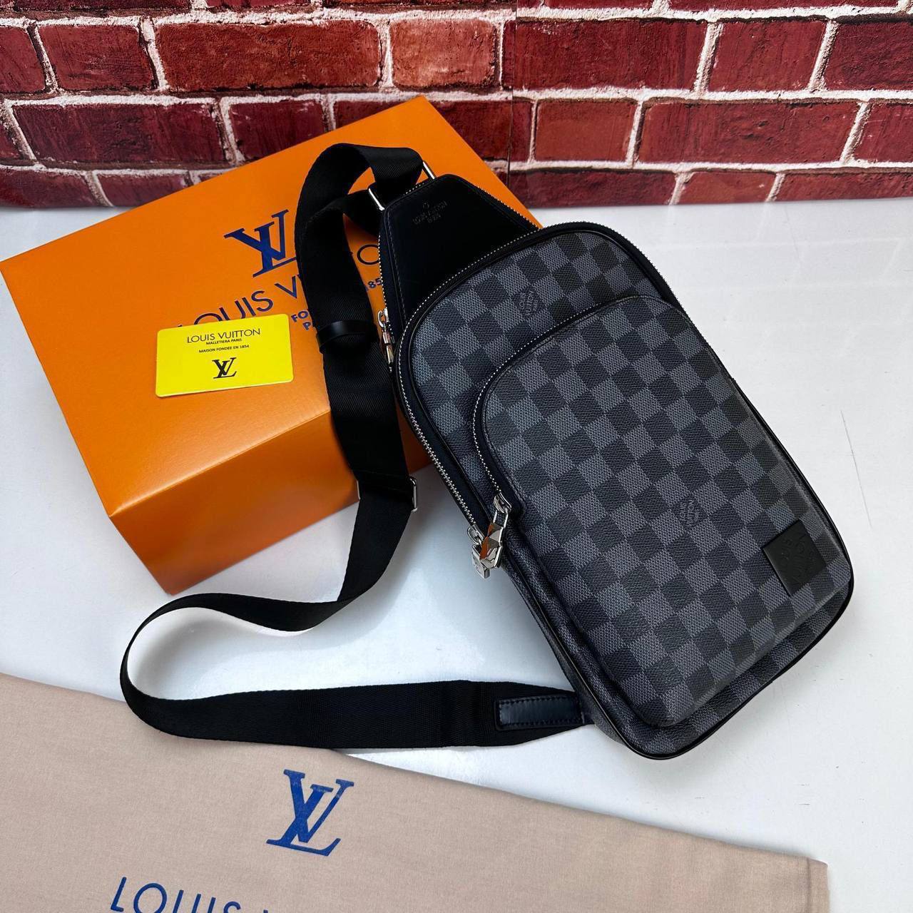 Lv Avenue Slingbag NM Graphite Damier