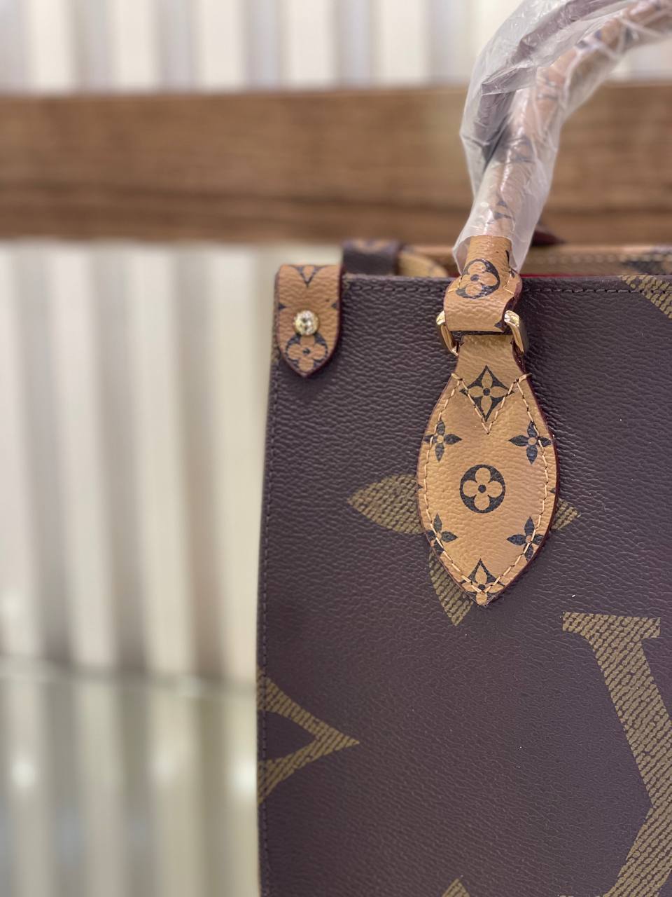 Lv On The Go Mm