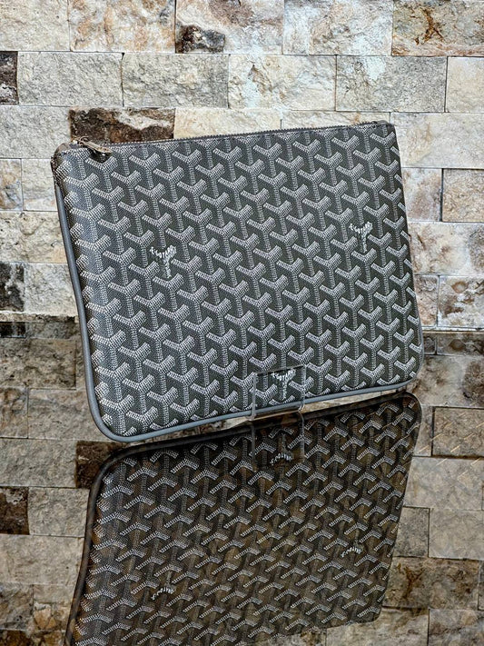 Goyard Envelope Grey