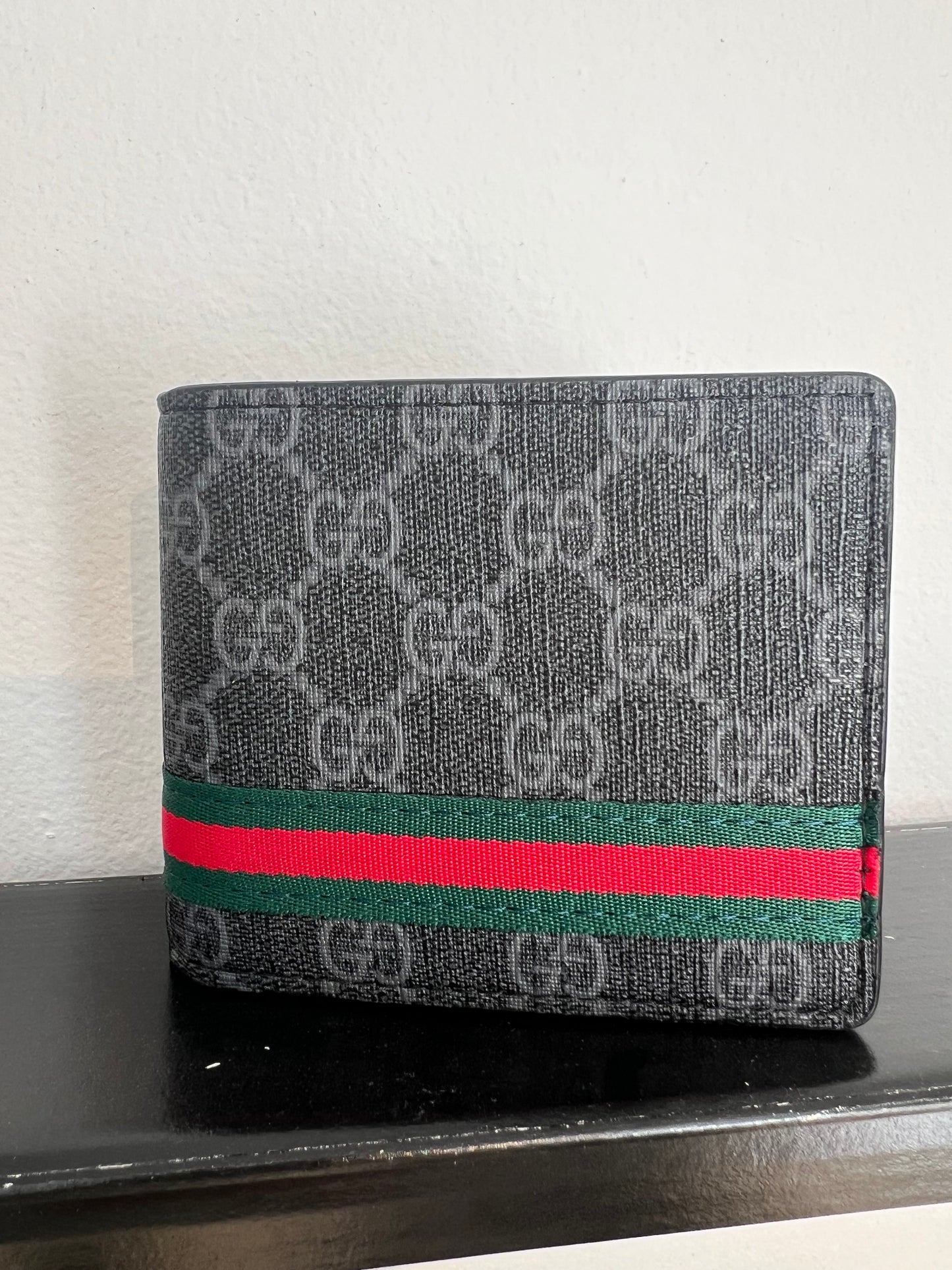 Gucci Wallet Grey Monogram