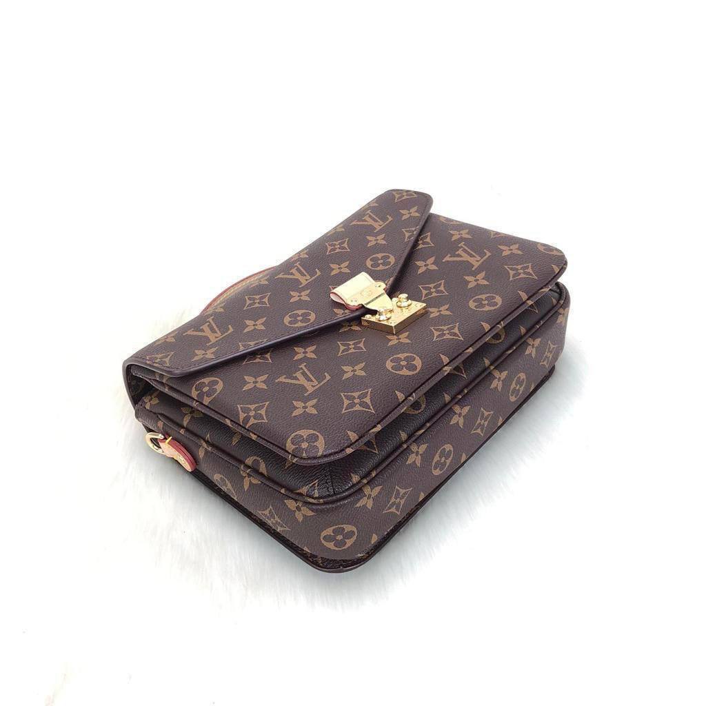 Lv Pochette Metis