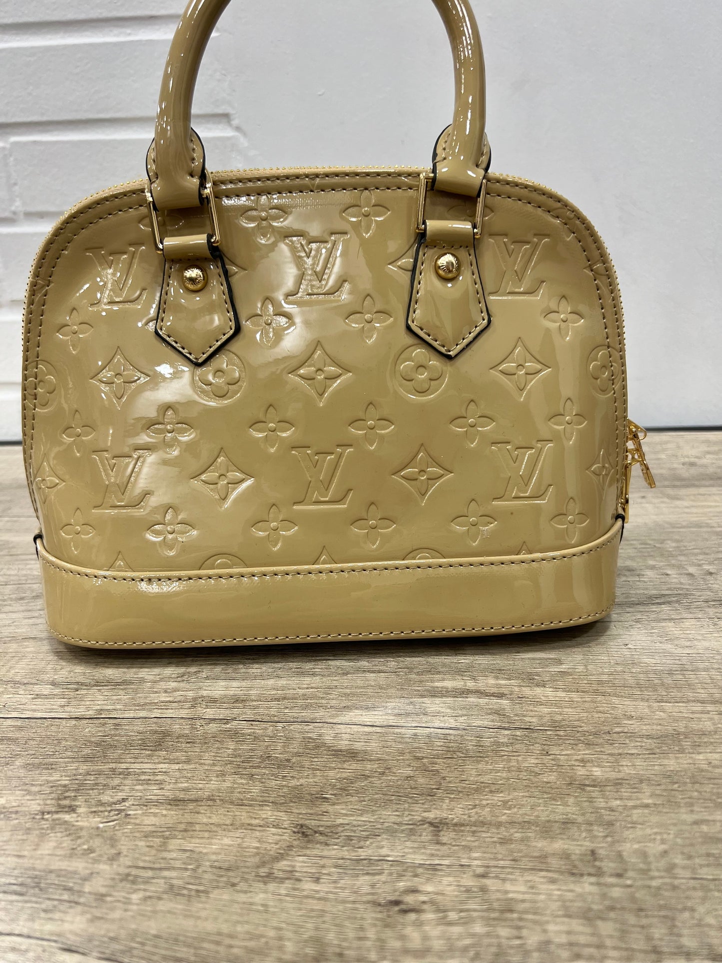 Lv Alma Beige