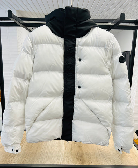 Moncler Madeira White Puffer