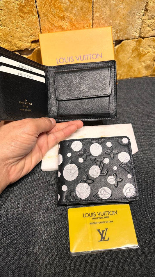 Lv Black Monogram/White Wallet