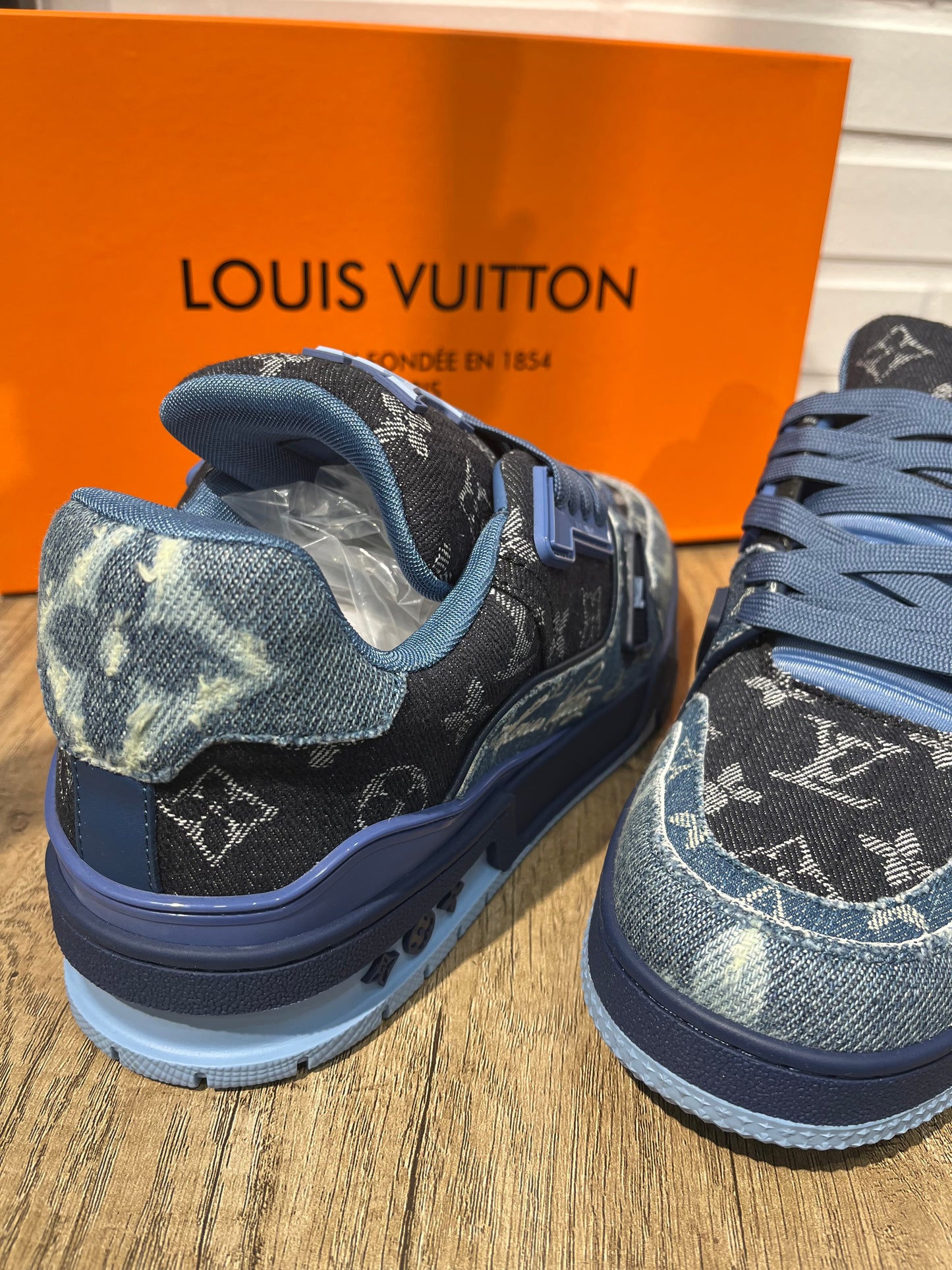 Lv Trainer Sneakers Blue Denim