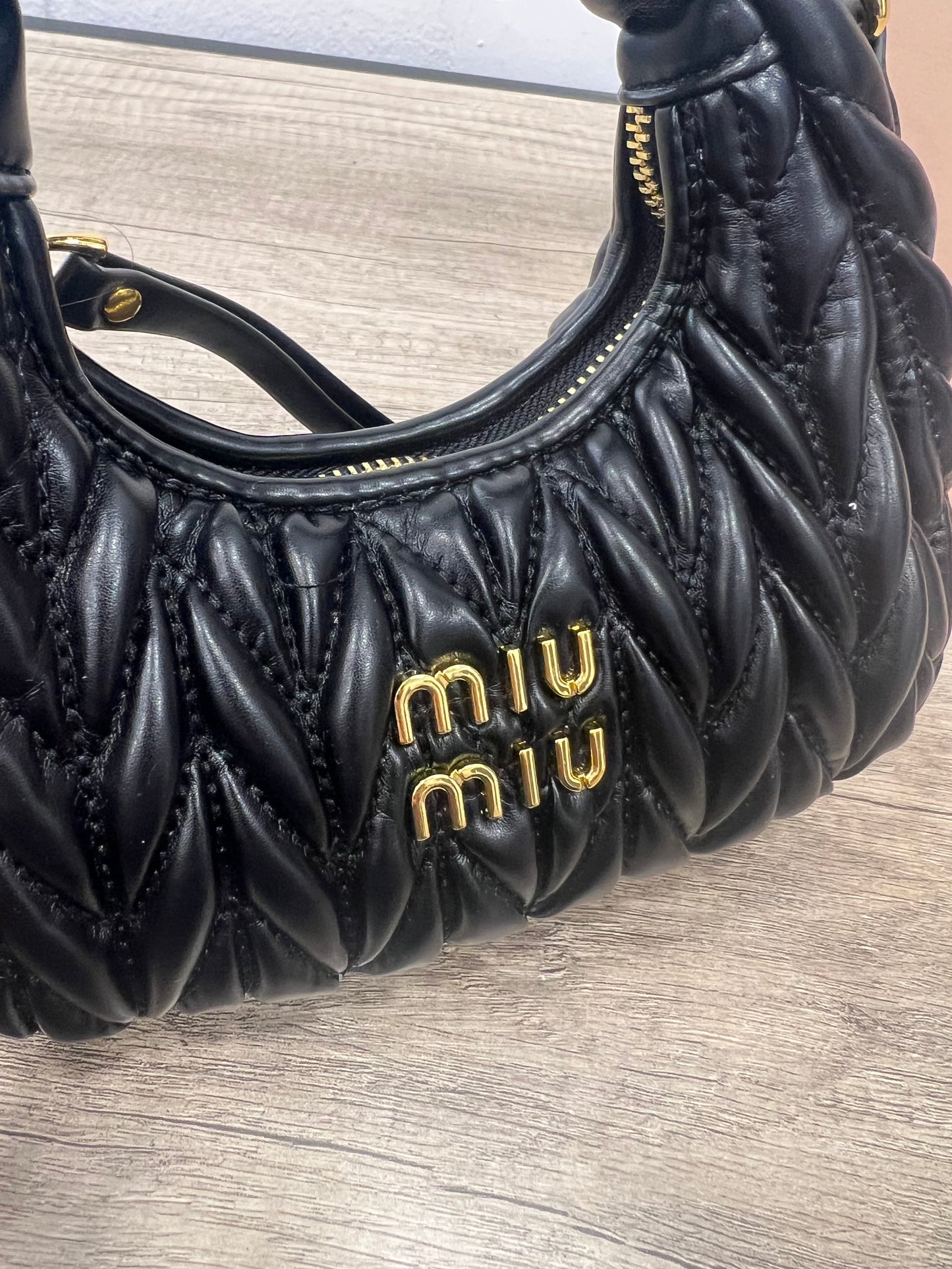 Miu Miu Wander Mini Black/Gold