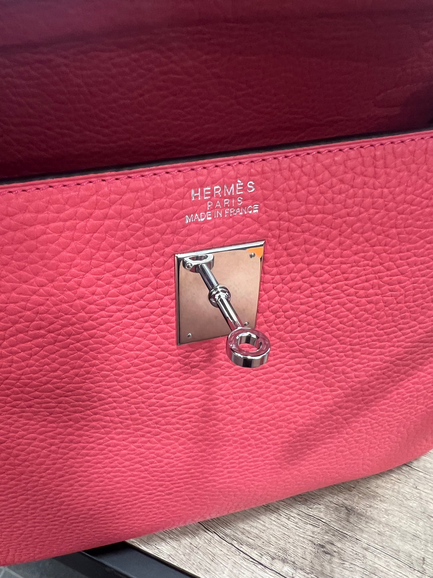 Hermes Kelly Fuchsia Clemence Leather